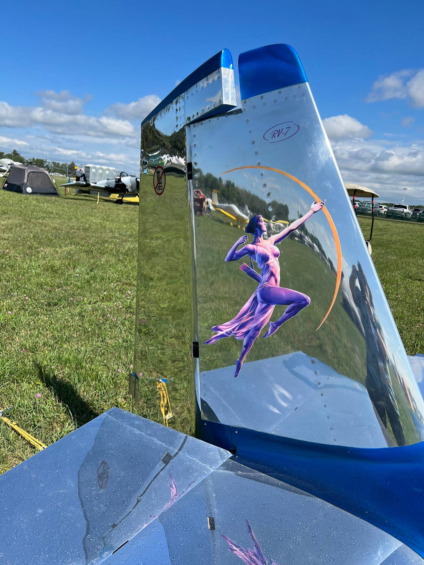 Gallery: Tails on Display at Oshkosh